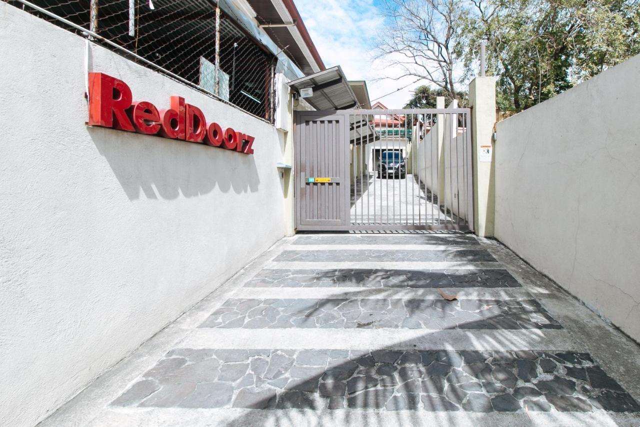 Reddoorz Plus @ A Rita Street San Juan San Juan  Eksteriør billede